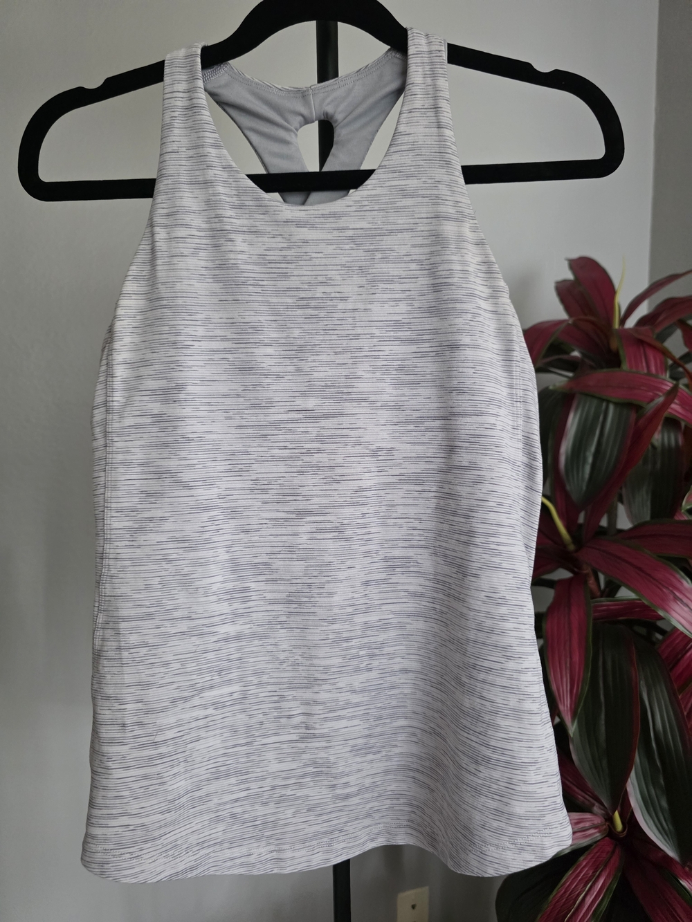 Lululemon Space Dye Heathered Gray Criss Cross Strappy Back Tank Top Size 4
